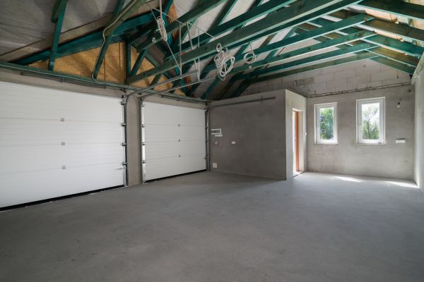 Garage Floor Concrete Repair in Auburn